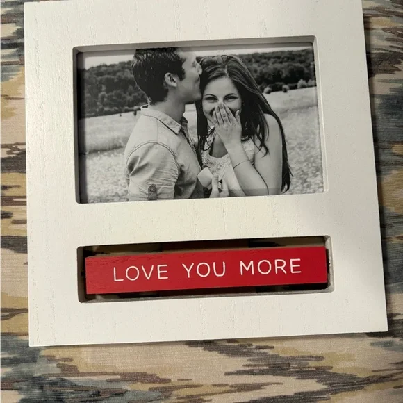 White Photo Frame with Changeable Love Message - Picture 2 of 6